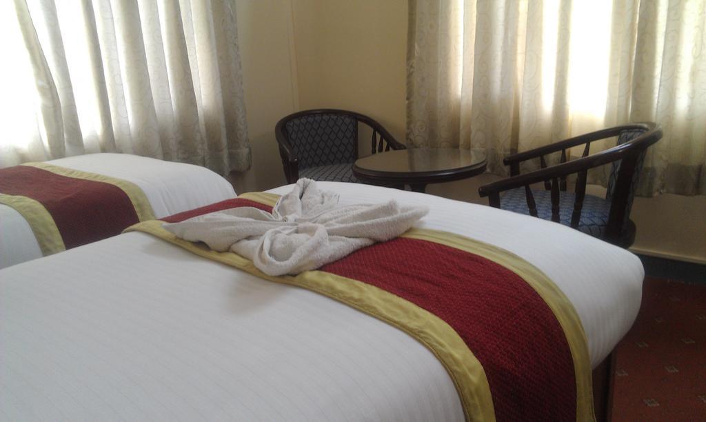 Amar Hotel Katmandu Szoba fotó